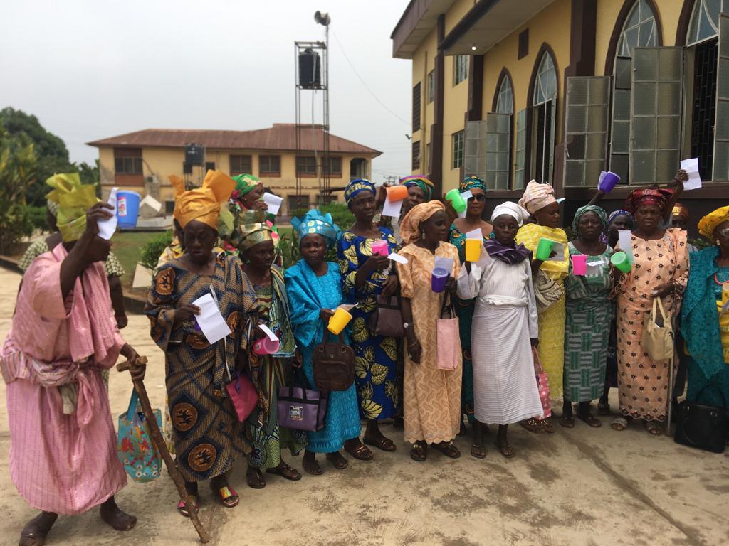 Widows in Ijebu given money and Foundation's Souvenir by Team led by Mama Osimokun