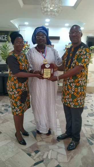 olorin-jaiyeola-awarded-815